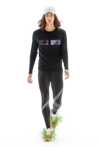 Look 25